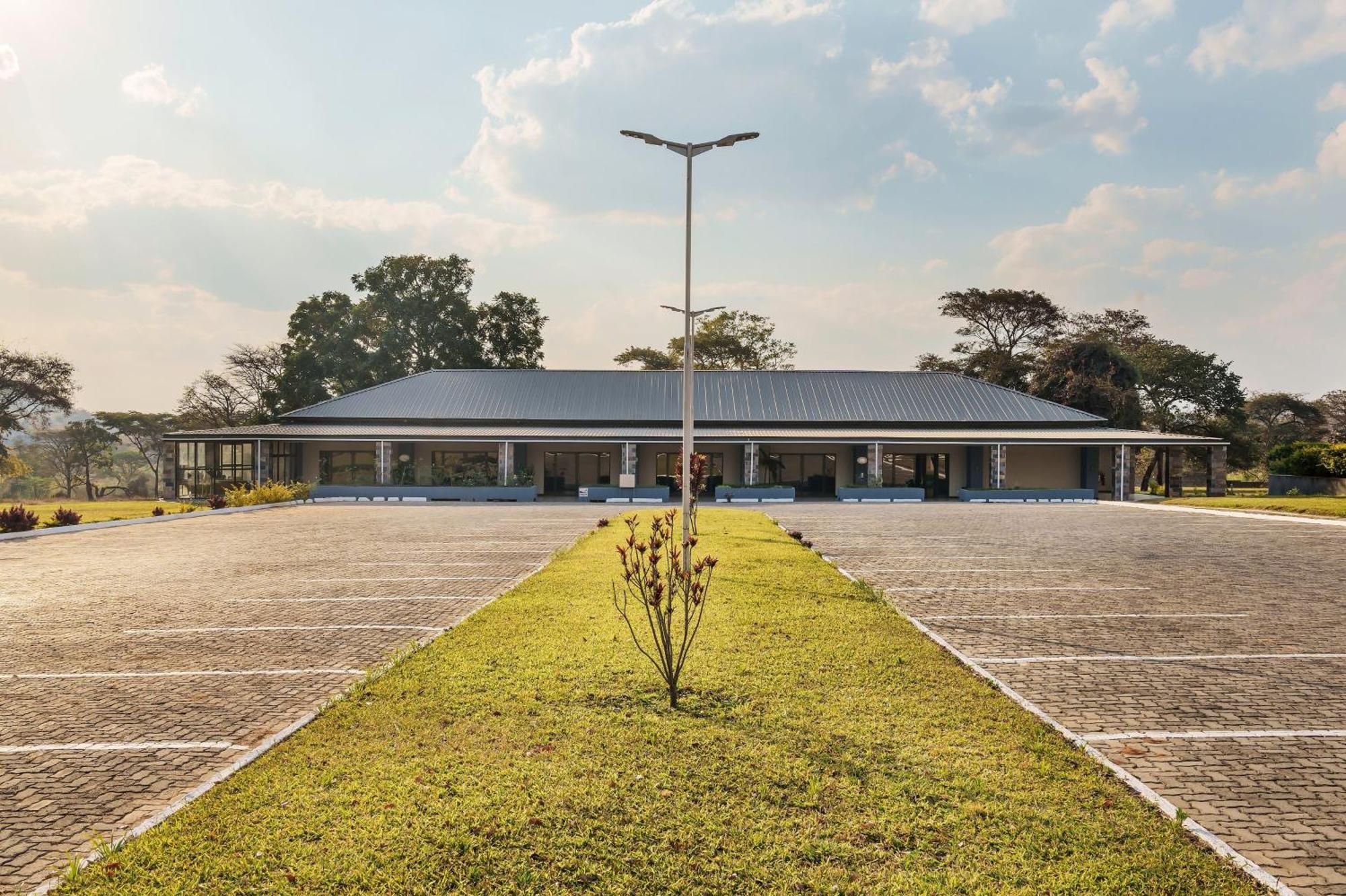 Protea Hotel By Marriott Ndola Exterior photo